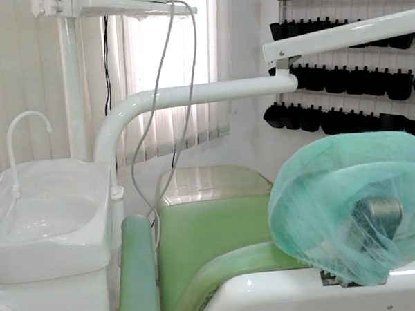 smile care dental clinic in thuravoor